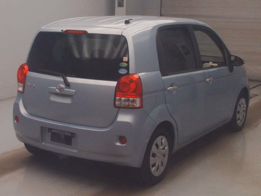 TOYOTA PORTE