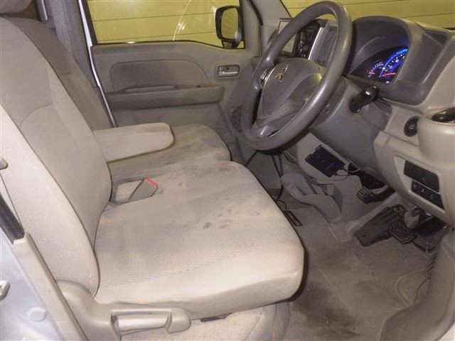MITSUBISHI TOWN BOX