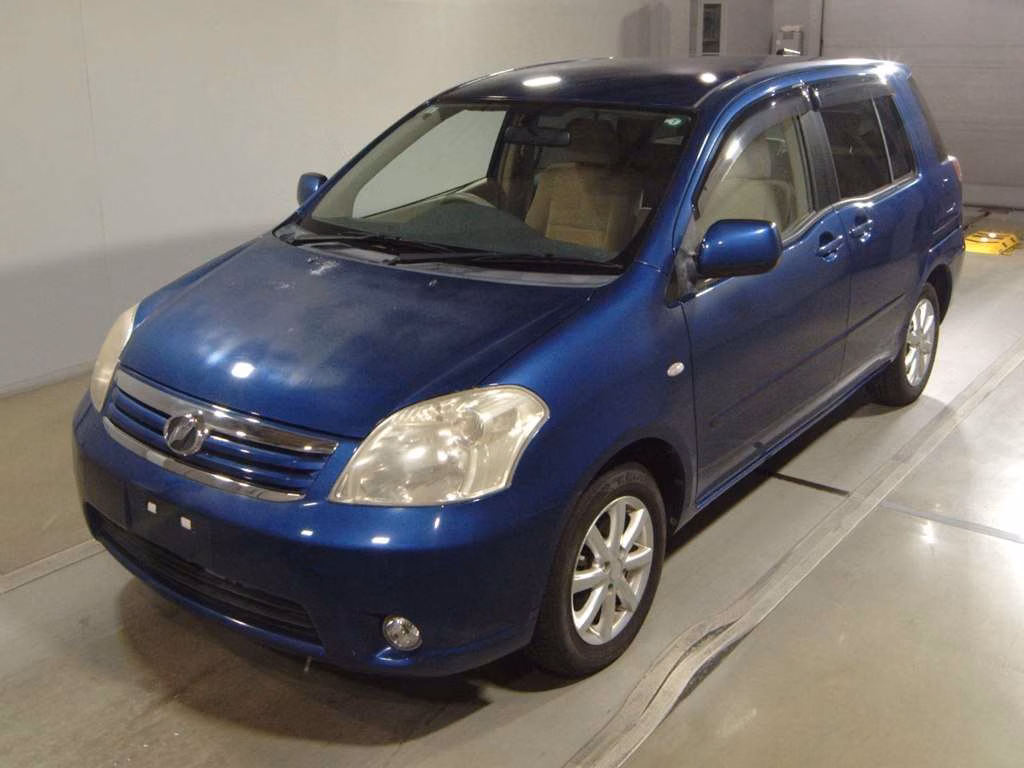 TOYOTA RAUM