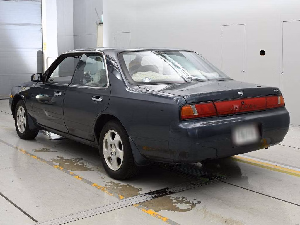 NISSAN LAUREL