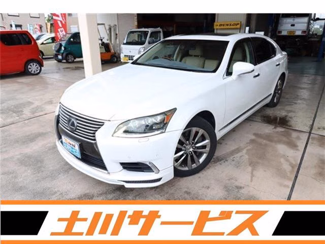 Lexus LS600h