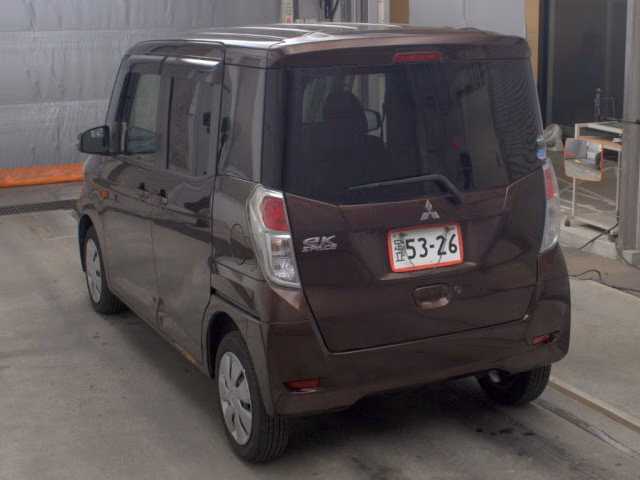 MITSUBISHI EK SPACE