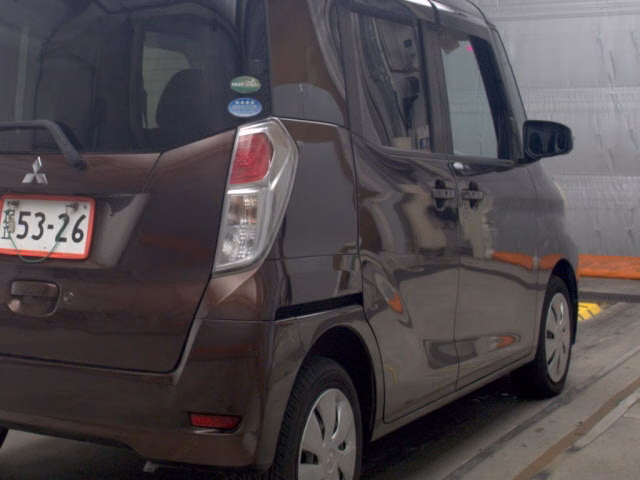 MITSUBISHI EK SPACE