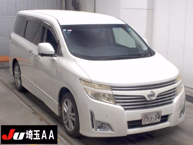 NISSAN ELGRAND