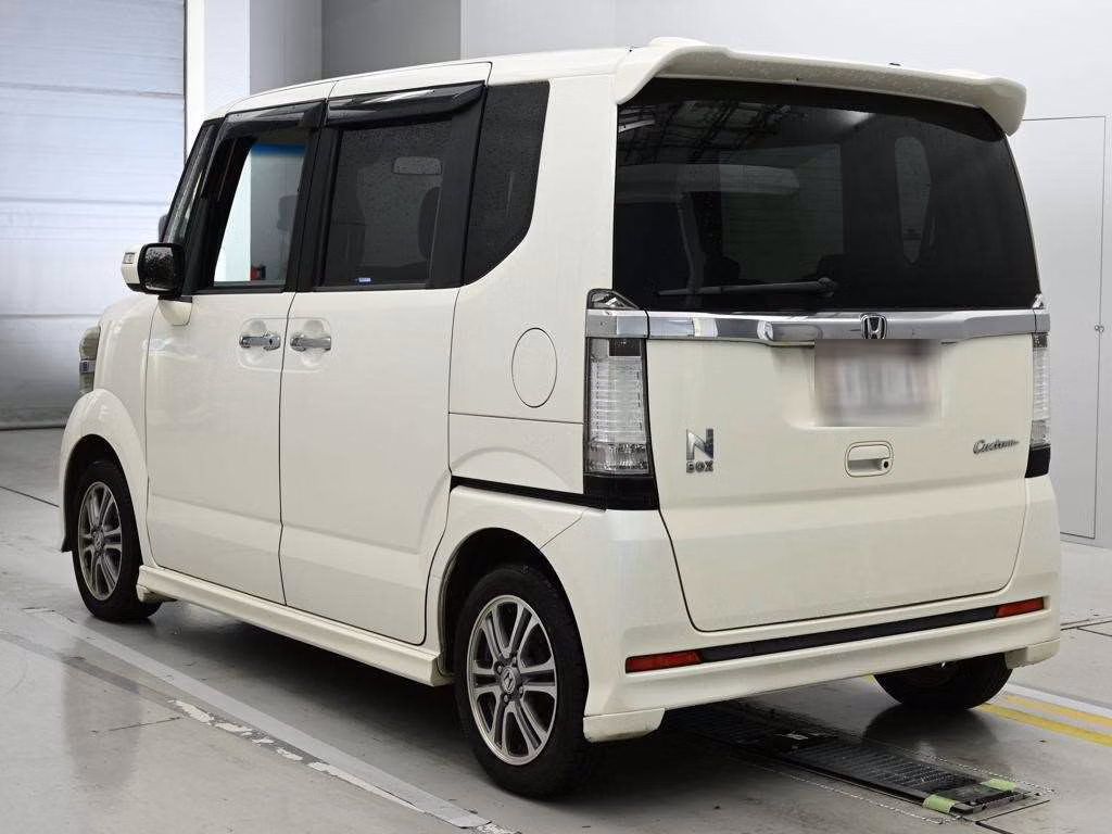 HONDA N-BOX