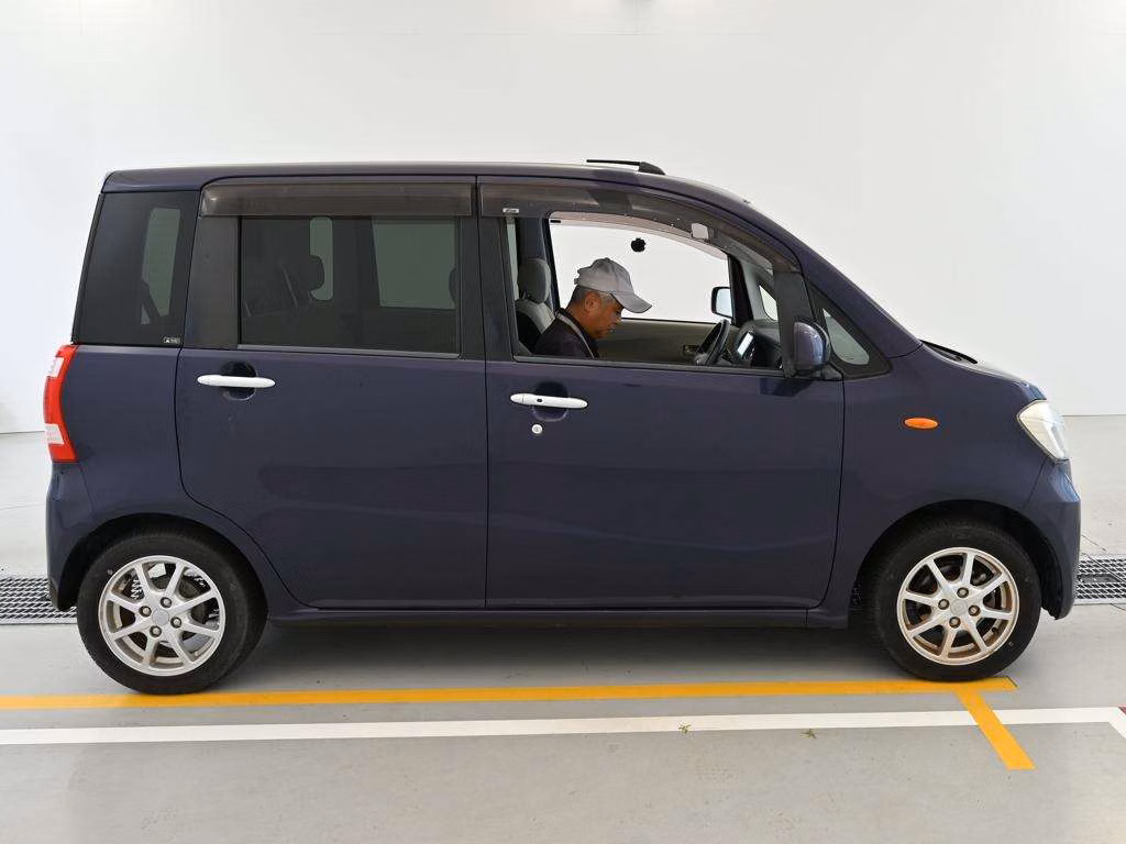 DAIHATSU TANTO EXE