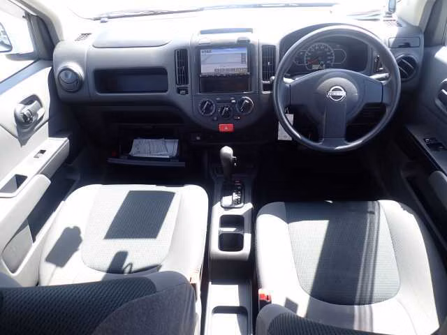 NISSAN AD