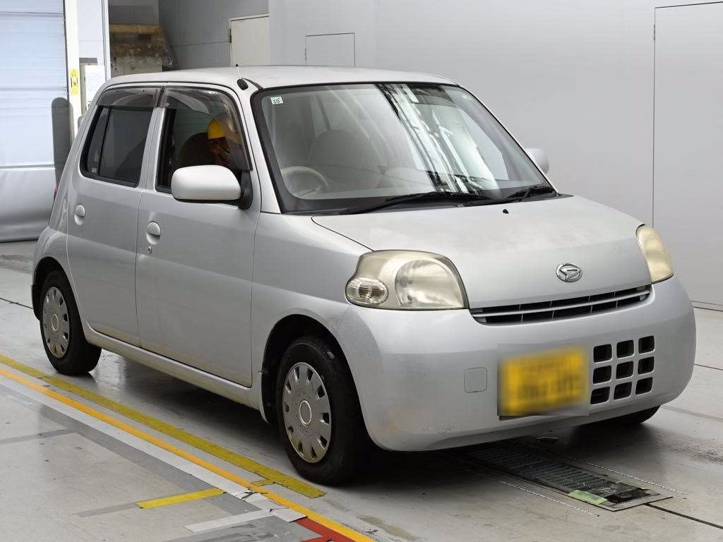 DAIHATSU ESSE