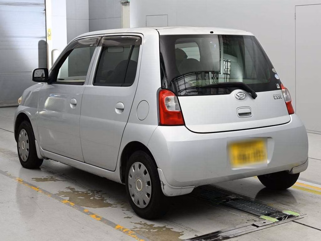DAIHATSU ESSE
