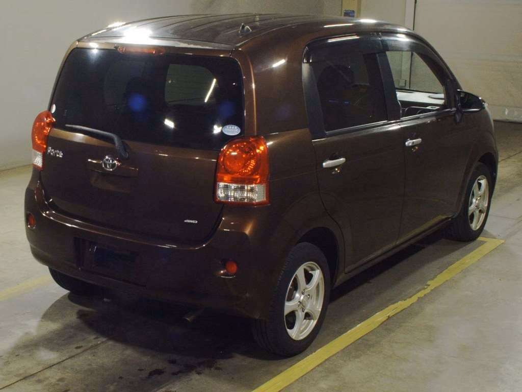 TOYOTA PORTE
