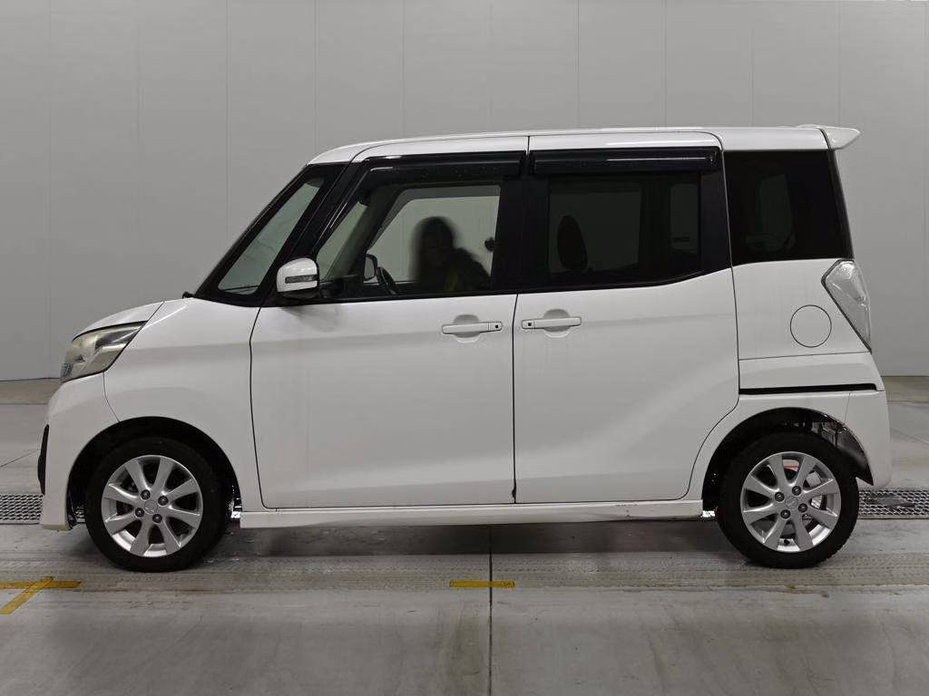 MITSUBISHI EK SPACE