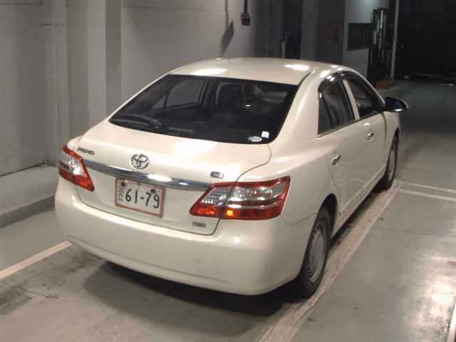 TOYOTA PREMIO