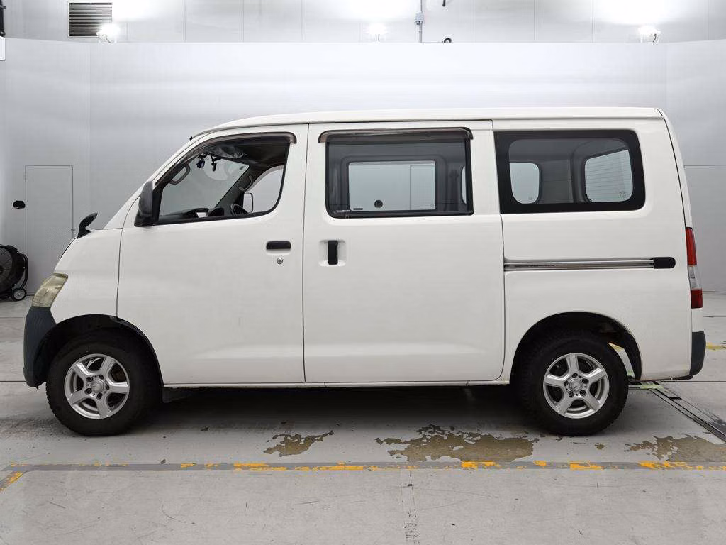 TOYOTA LITE ACE
