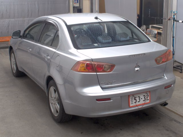 MITSUBISHI GALANT FORTIS