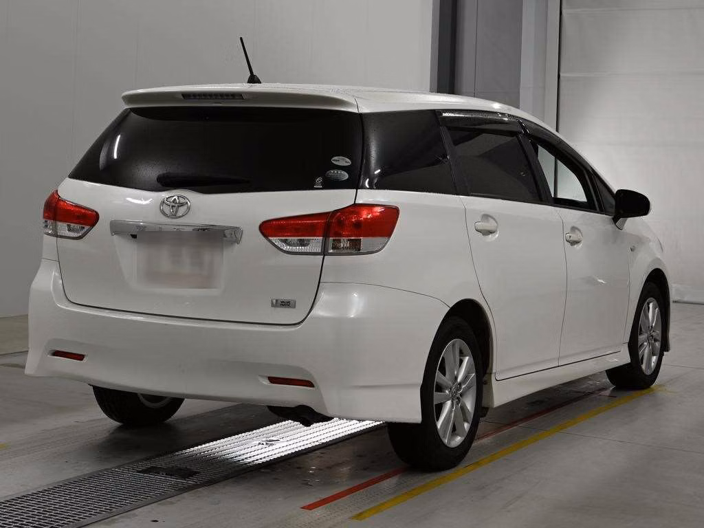 TOYOTA WISH
