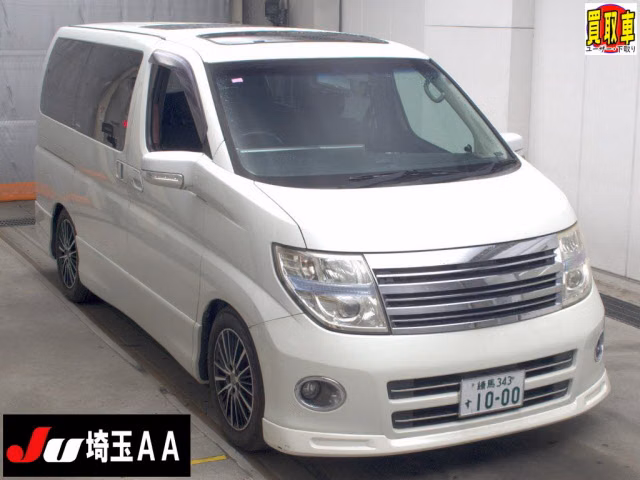 NISSAN ELGRAND