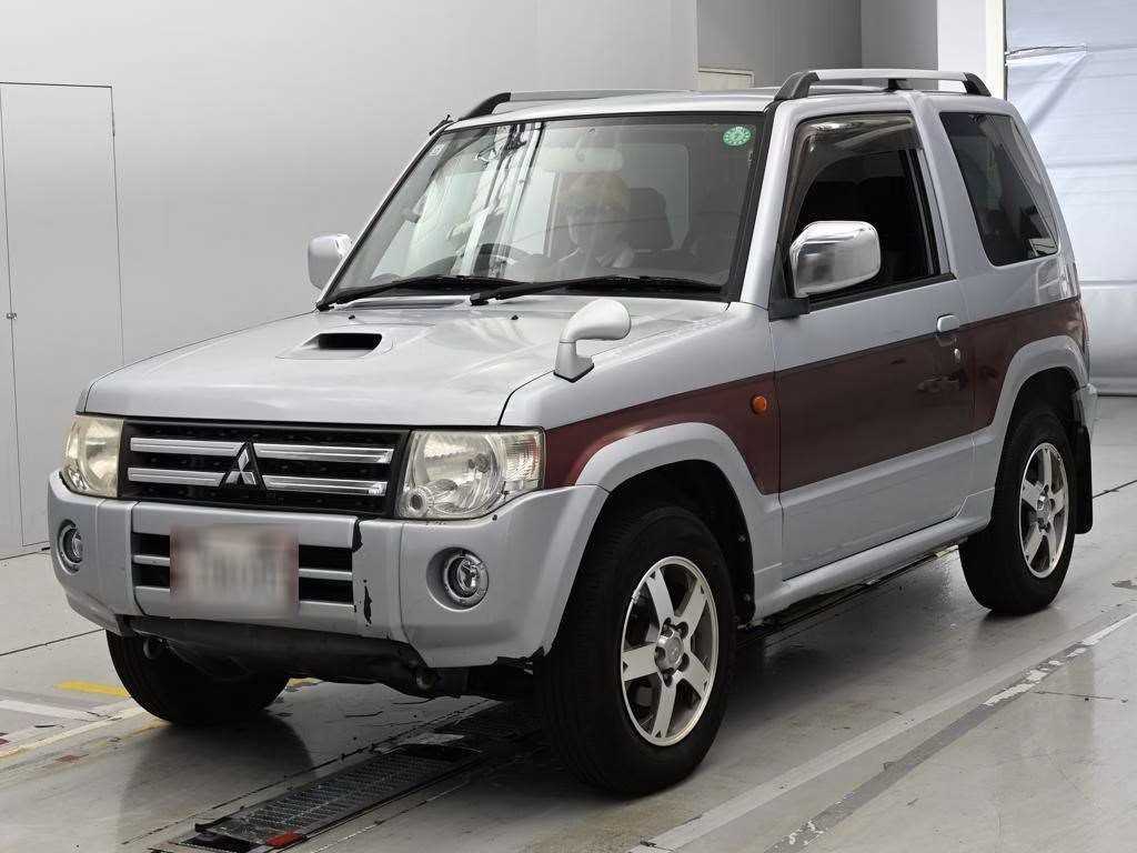 MITSUBISHI PAJERO MINI