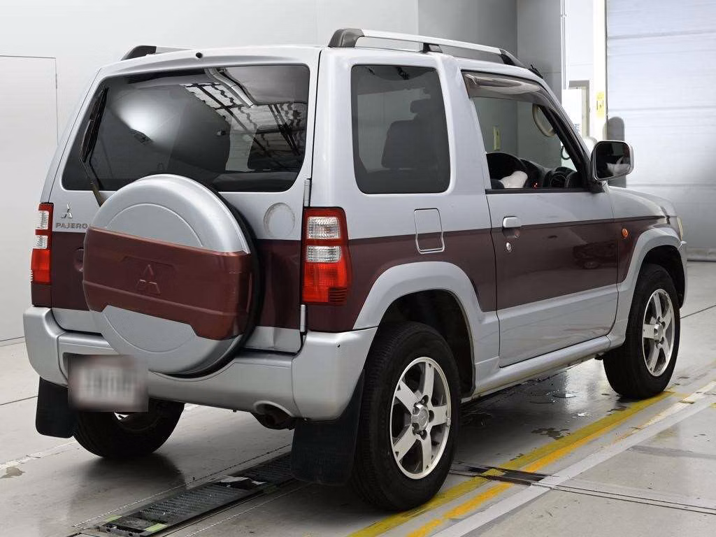 MITSUBISHI PAJERO MINI