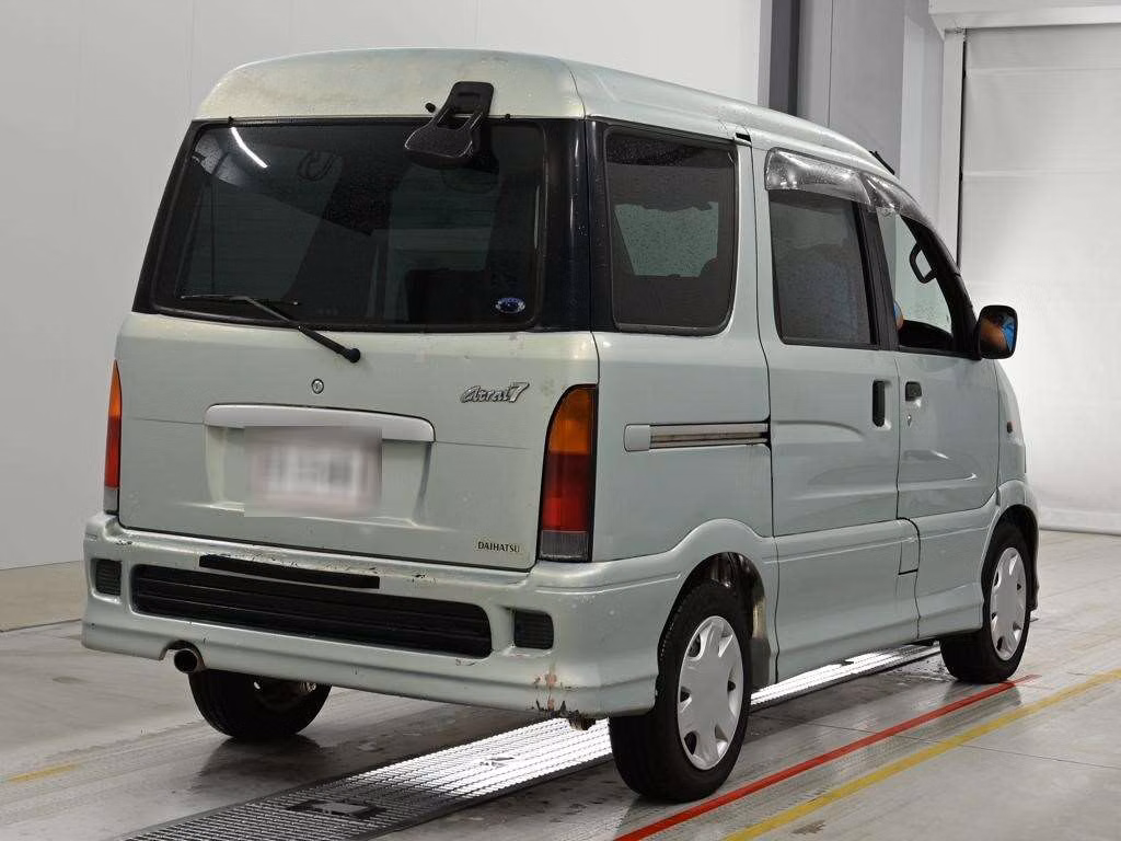 DAIHATSU ATRAI7