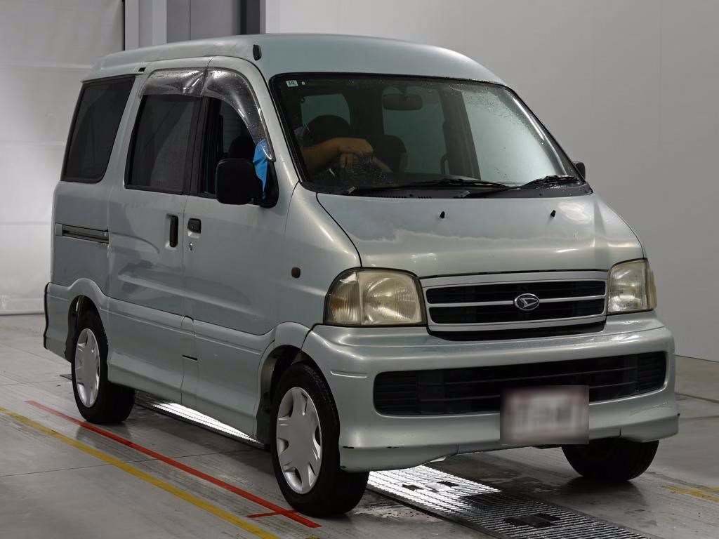 DAIHATSU ATRAI7