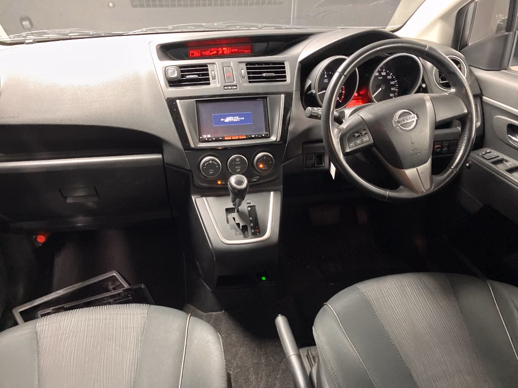 NISSAN LAFESTA