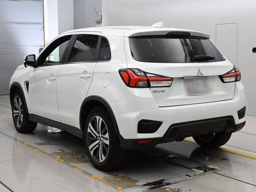 MITSUBISHI RVR