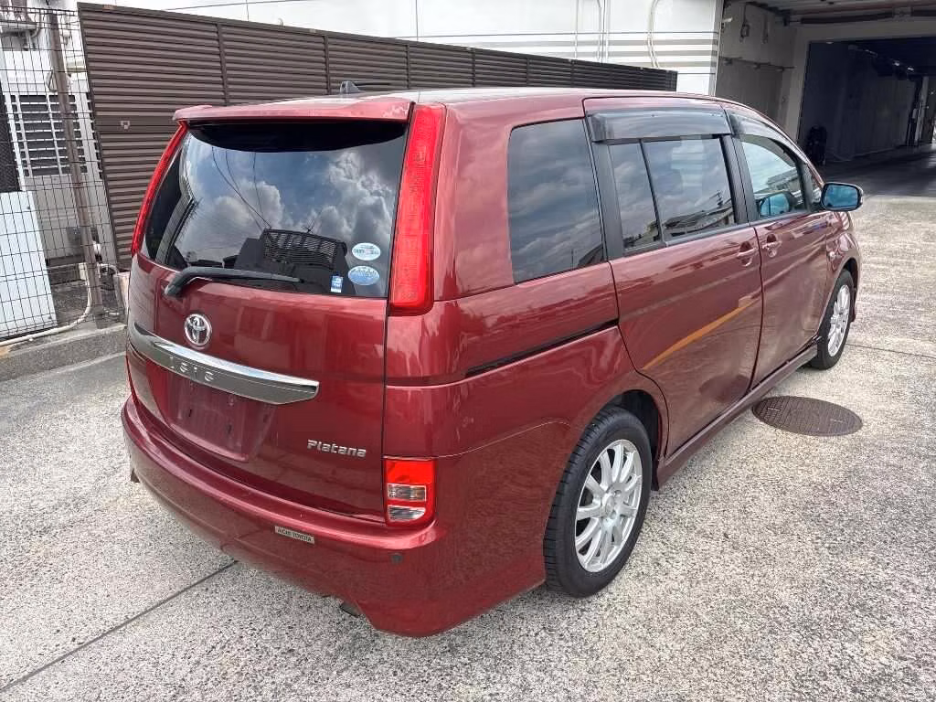 TOYOTA ISIS