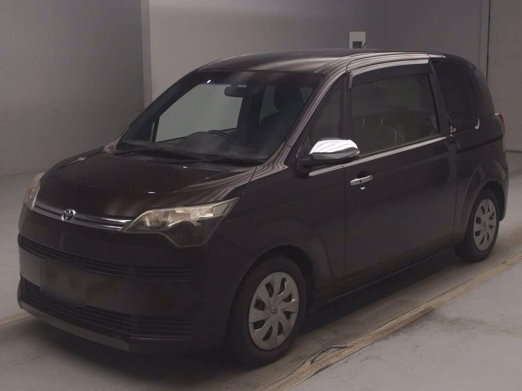 TOYOTA SPADE