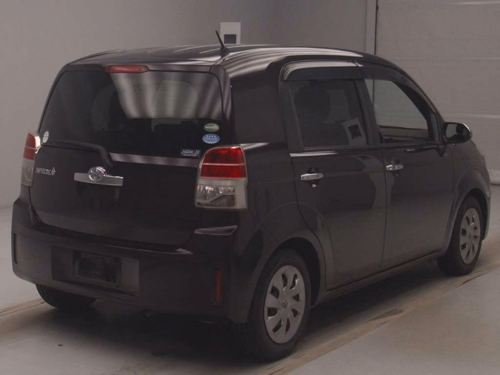 TOYOTA SPADE