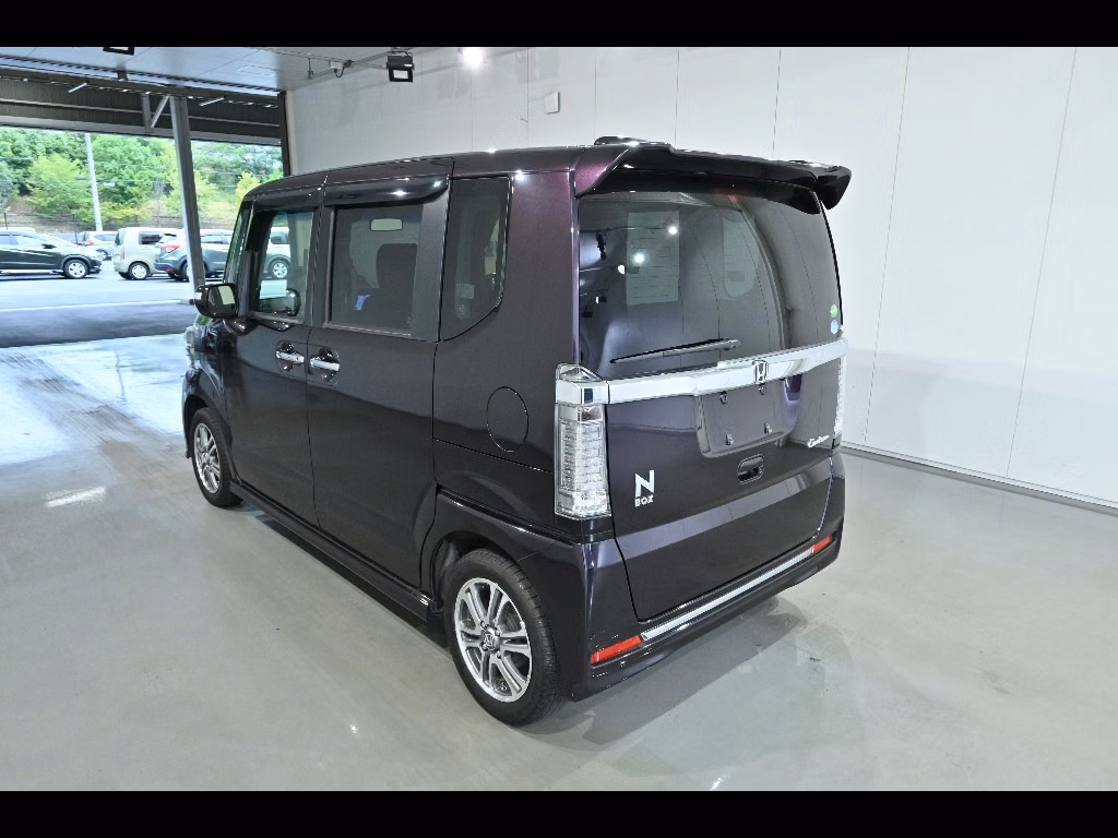 HONDA N-BOX