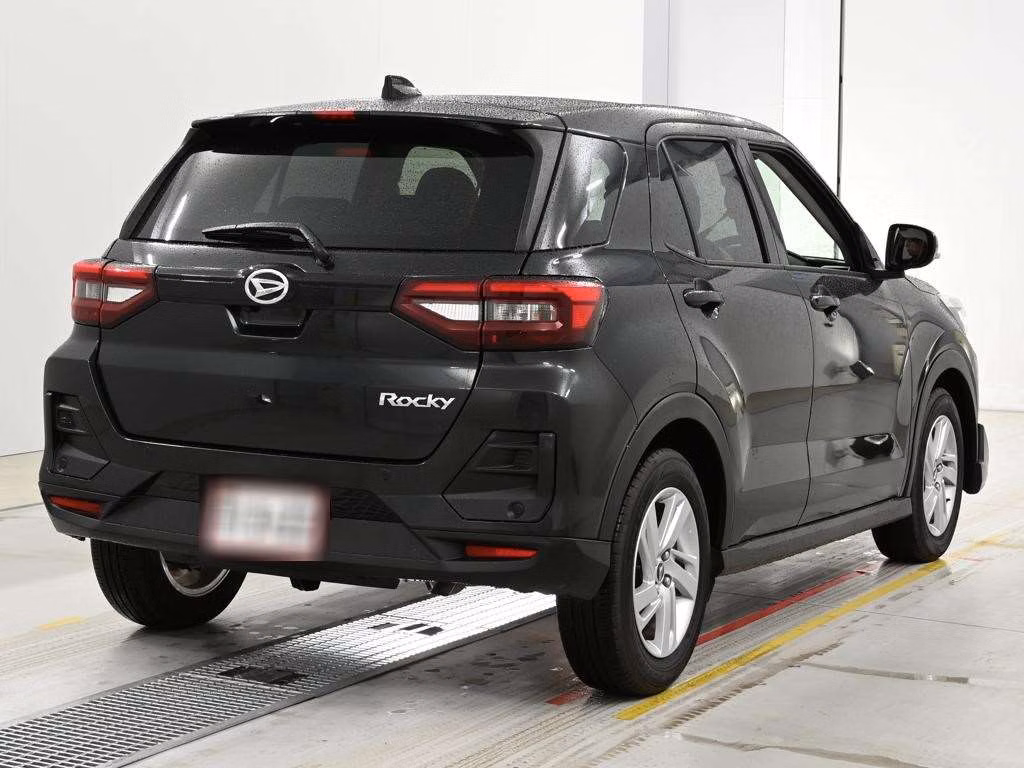 DAIHATSU ROCKY