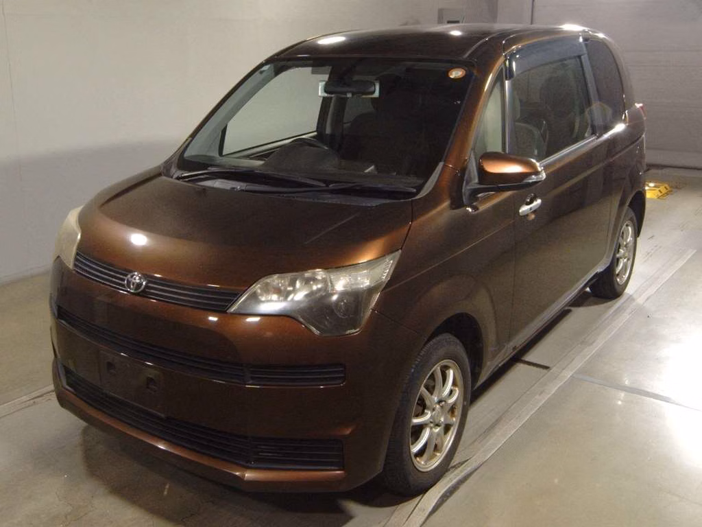 TOYOTA SPADE