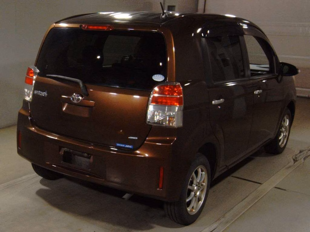 TOYOTA SPADE