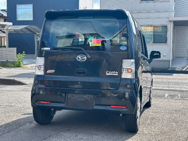 DAIHATSU MOVE CONTE