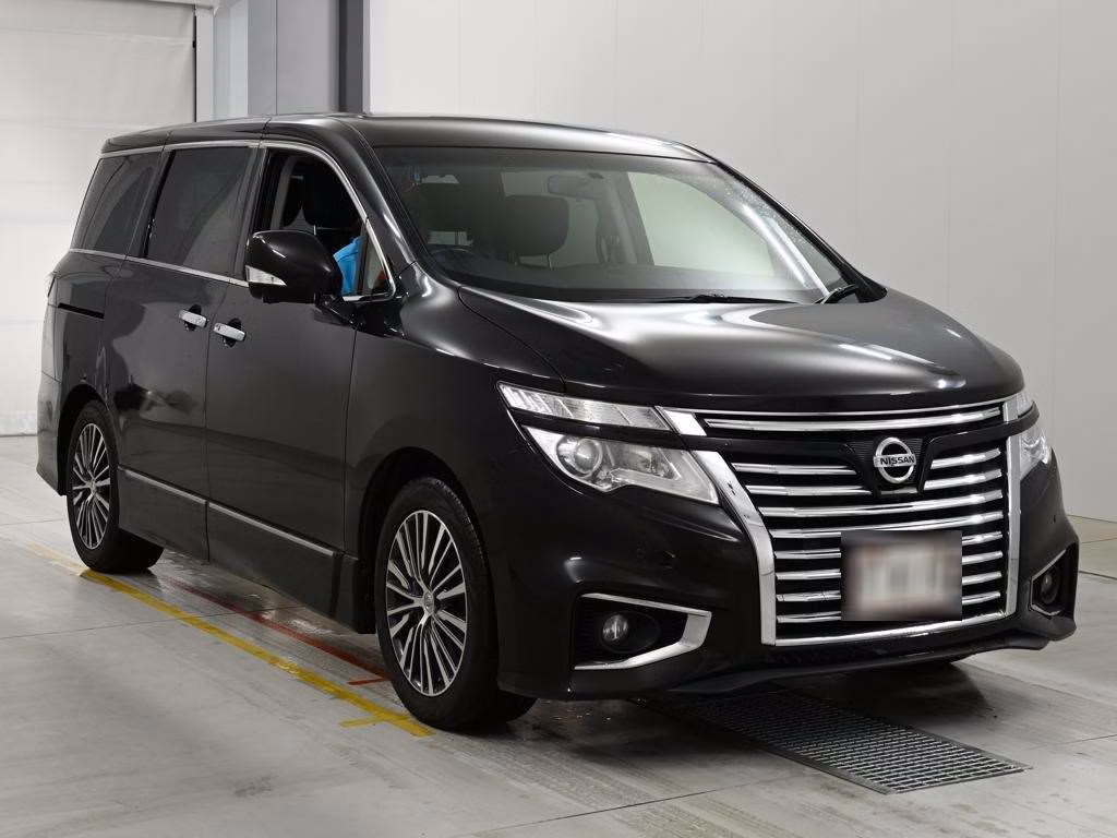 NISSAN ELGRAND