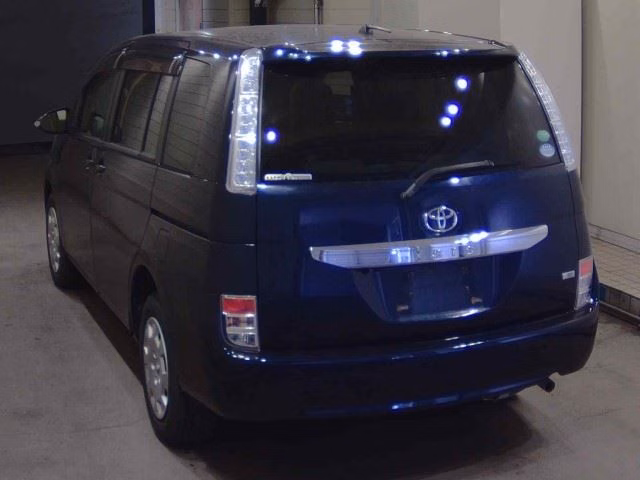 TOYOTA ISIS
