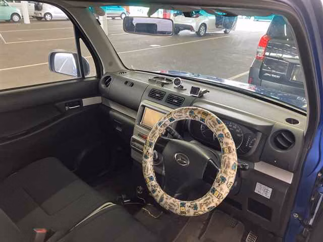 DAIHATSU MOVE CONTE