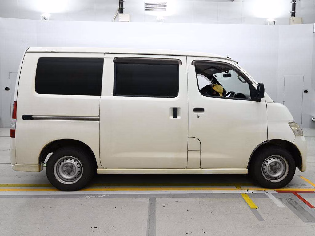 TOYOTA LITE ACE