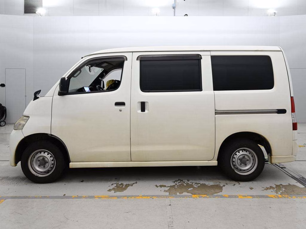 TOYOTA LITE ACE