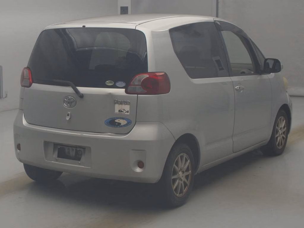 TOYOTA PORTE