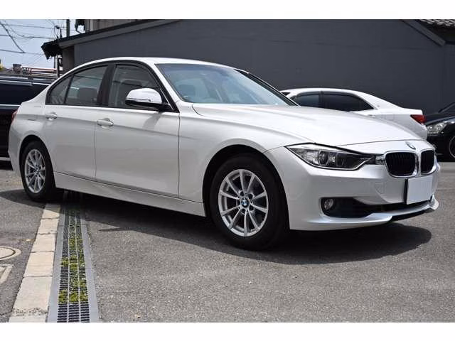 BMW 3-SERIES