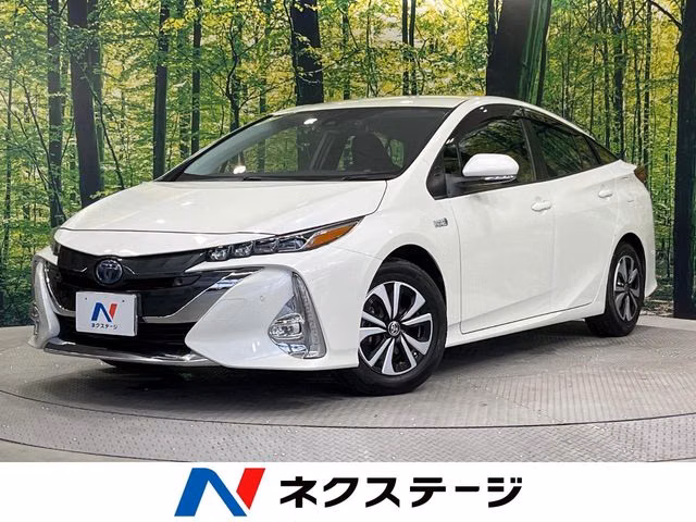 Toyota Prius PHV