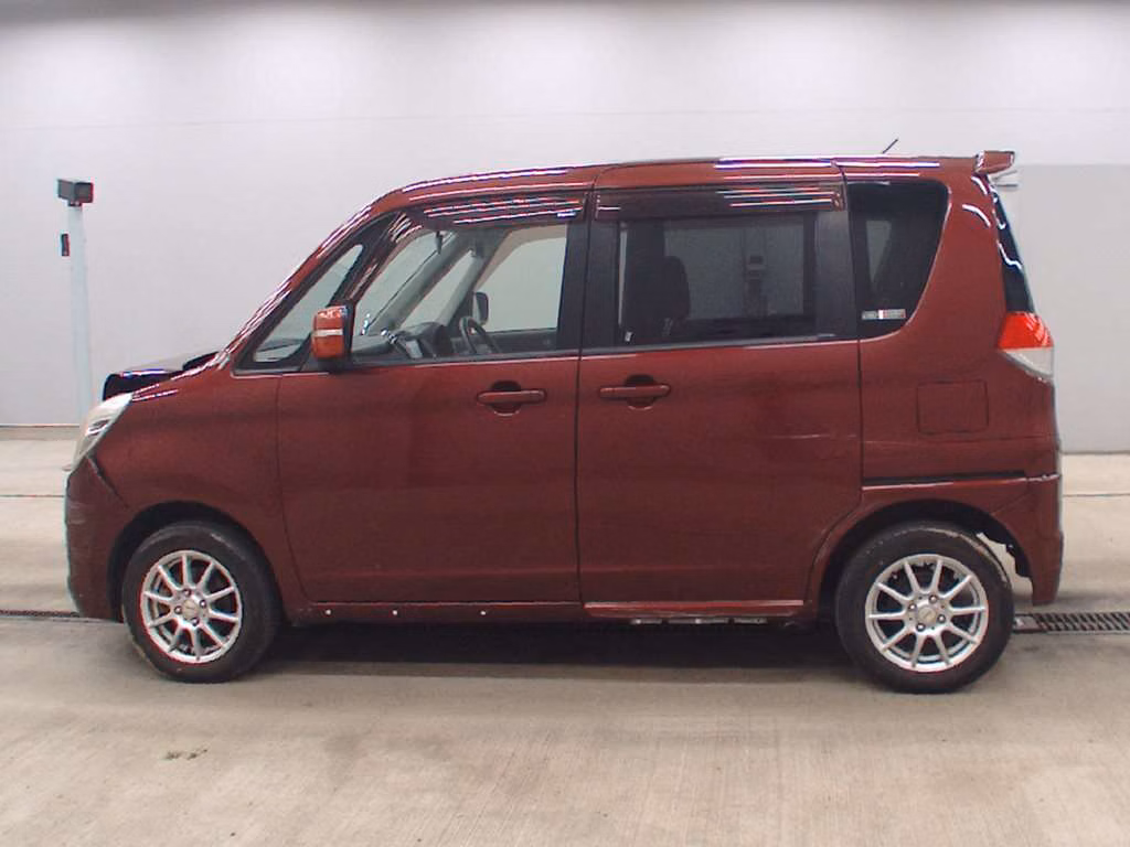 MITSUBISHI DELICA D:2