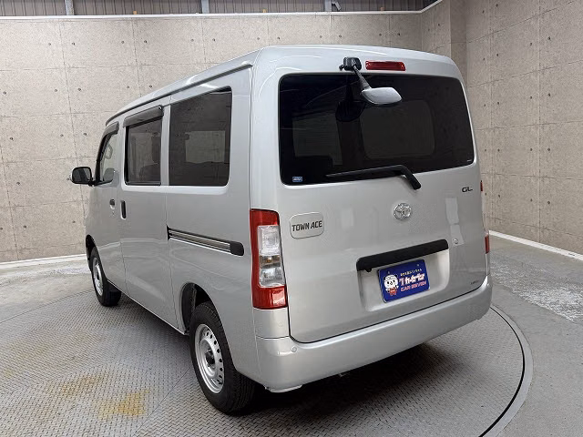 TOYOTA TOWN ACE