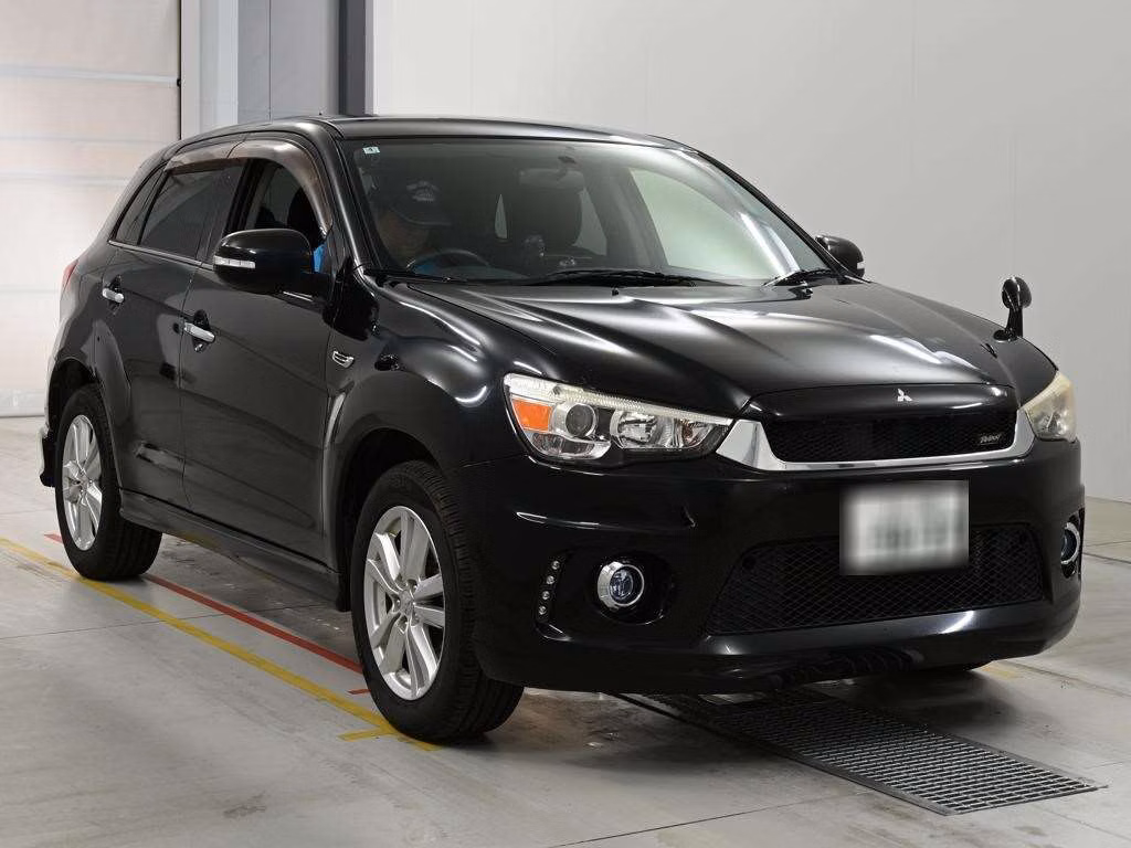 MITSUBISHI RVR