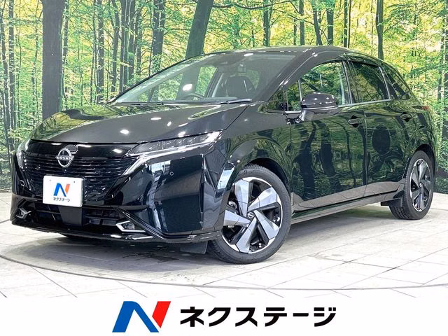 Nissan Aura