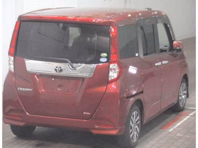 TOYOTA ROOMY