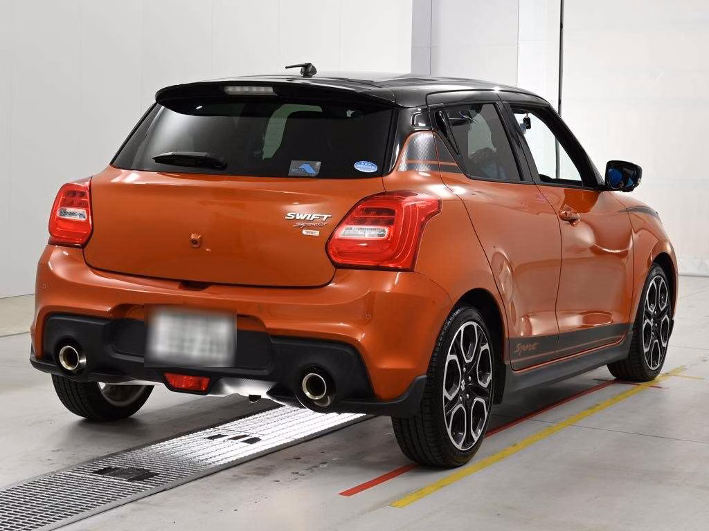 SUZUKI SWIFT