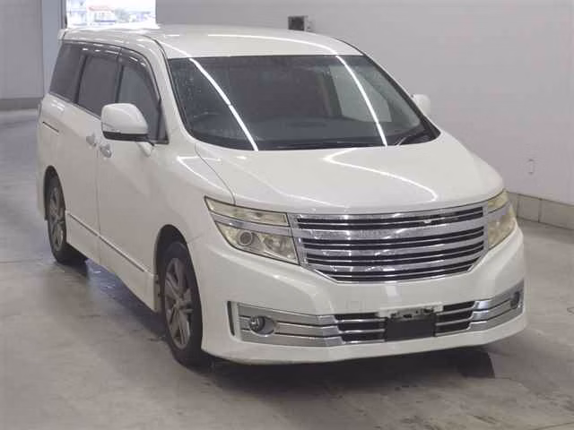 NISSAN ELGRAND