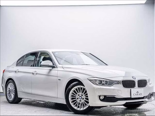 BMW 3-SERIES